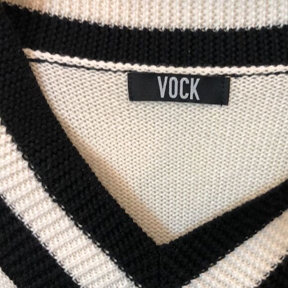 VOCK v-neck oversized sweater. White w/ Black Trim Pit to Pit 25" Preworn - Picture 2 of 7